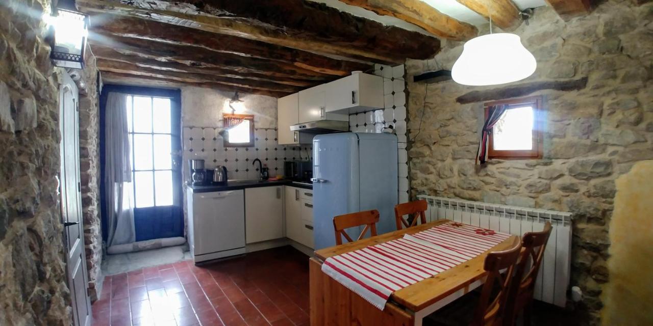 דירות Paules Apartamento Sierra De Guara מראה חיצוני תמונה